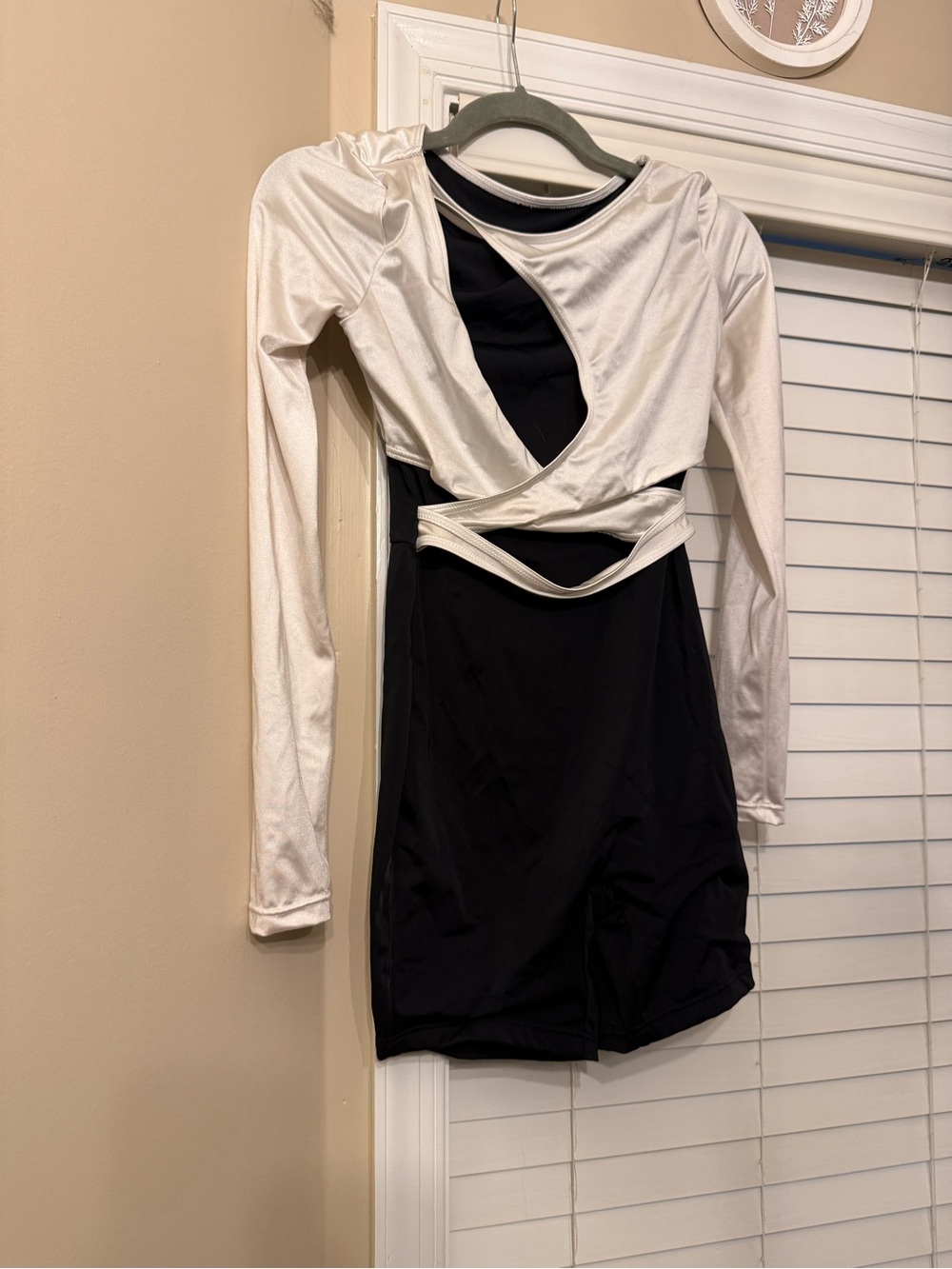 Weissman One-Shoulder Two-Tone Cutout leotard in White and Black